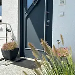 George 2 Zi-appartement